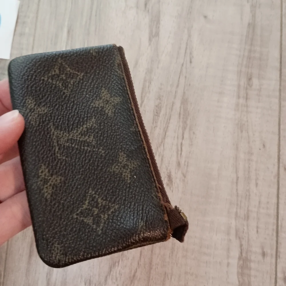 Louis Vuitton Pochette Cles Coin Purse Monogram Canvas